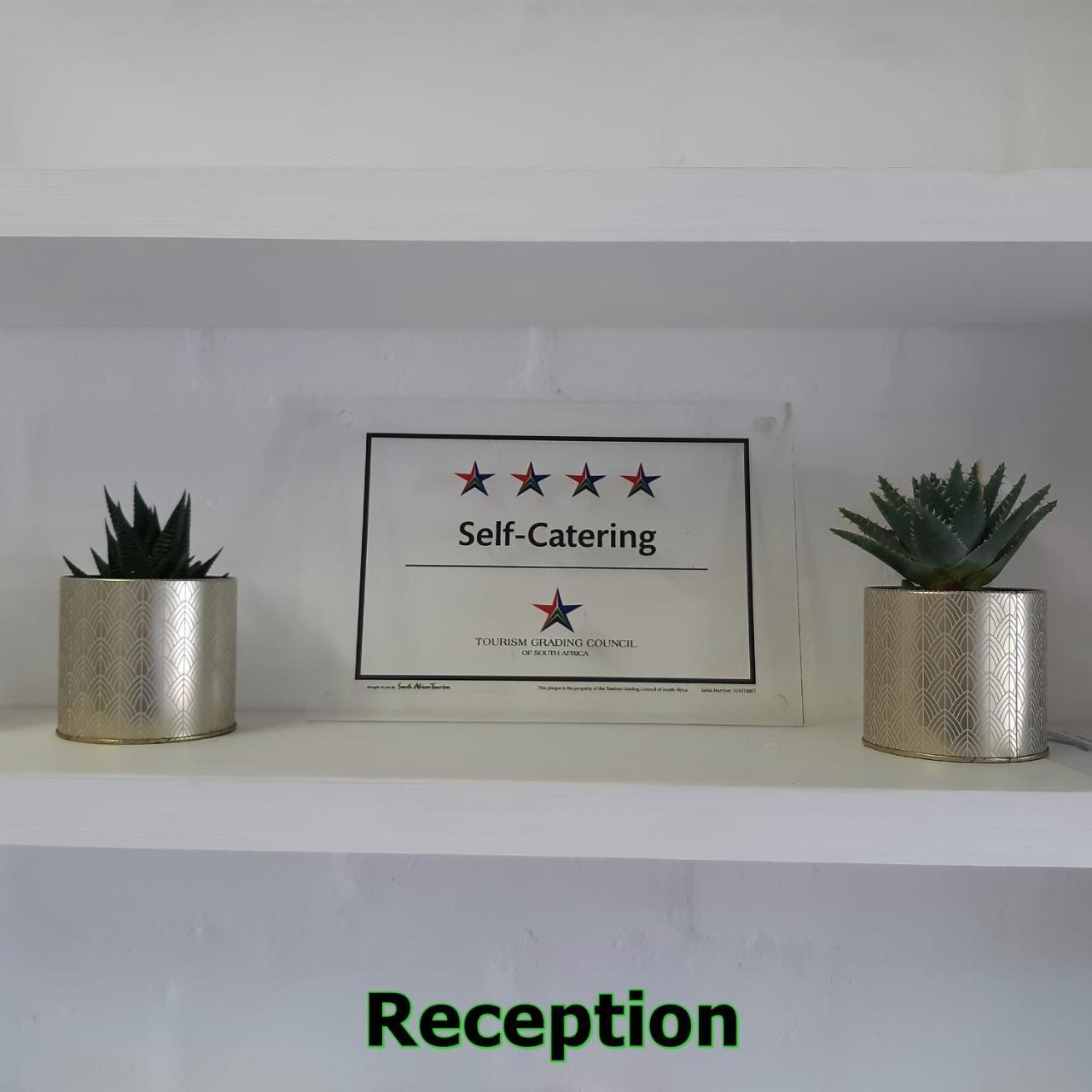 霍贝好斯自助服务式公寓 赫曼努斯 外观 照片
